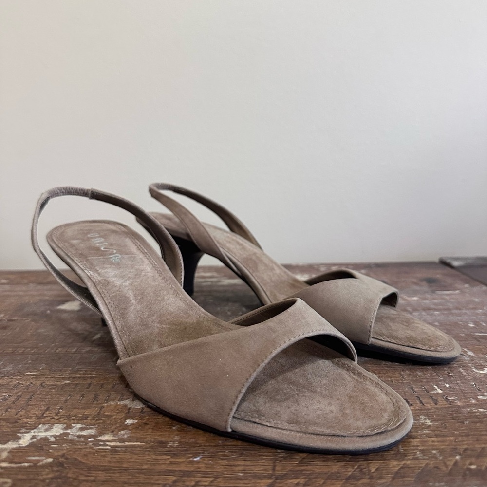 Unisa Light Brown Suede Slingback Kitten Heels Womens Size 10B